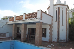 Villa Alquer�a